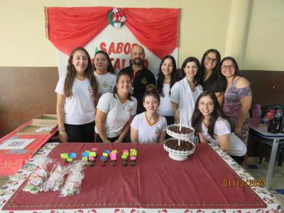 ColÃ©gio Laranjeiras estÃ¡ realizando a Feira do Empreendedor 